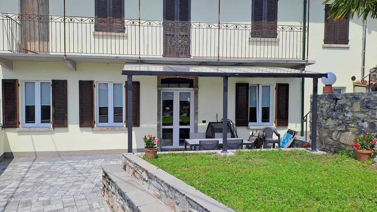 Apartment Casa Ducale Como Lake View Mandello del Lario