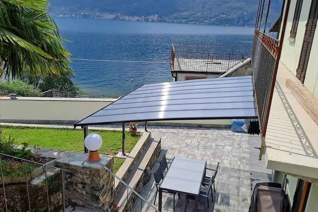 Apartment Casa Ducale Como Lake View Mandello del Lario Italy
